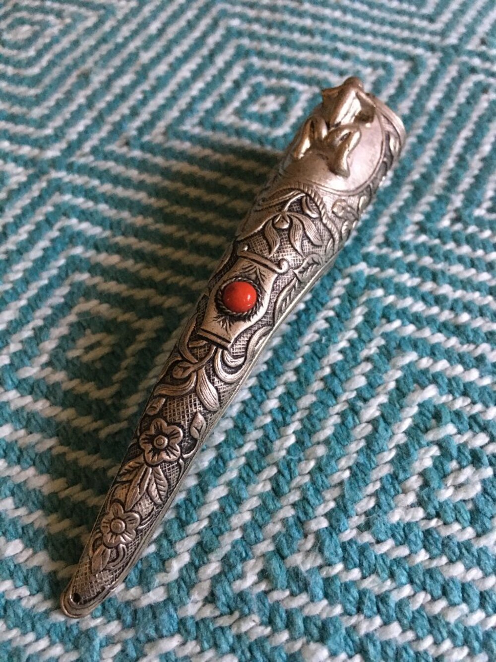 Antique Chinese Fingernail Guard – Qing Dynasty Style Embossed Finger Armor